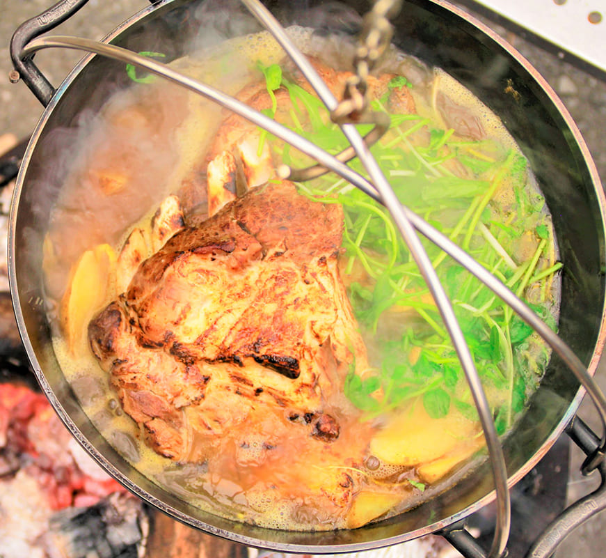 豪快！特製カレー鍋